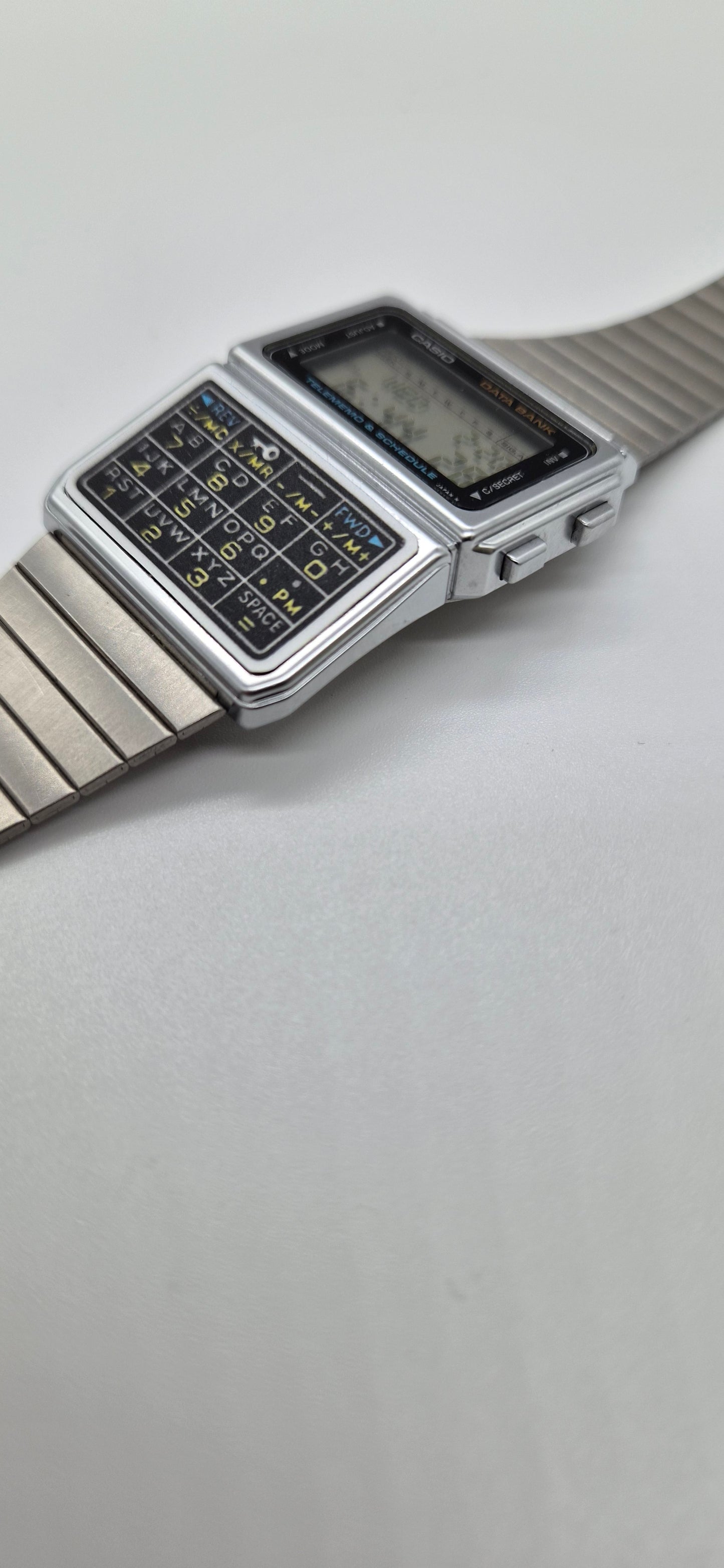 Casio DBC-600 Databank Calculator Watch