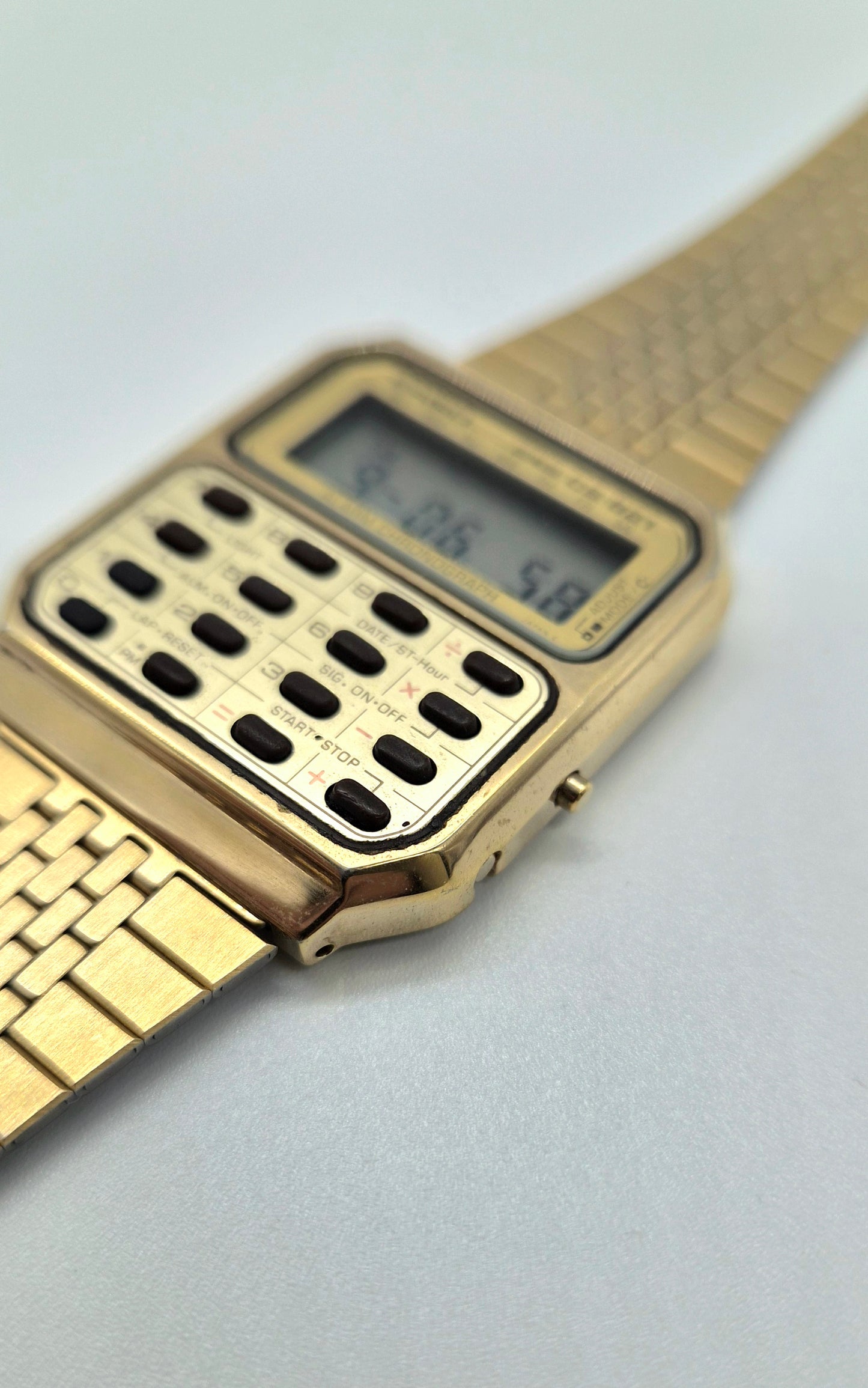 NOS Casio CFS 821 Rare Calculator Watch