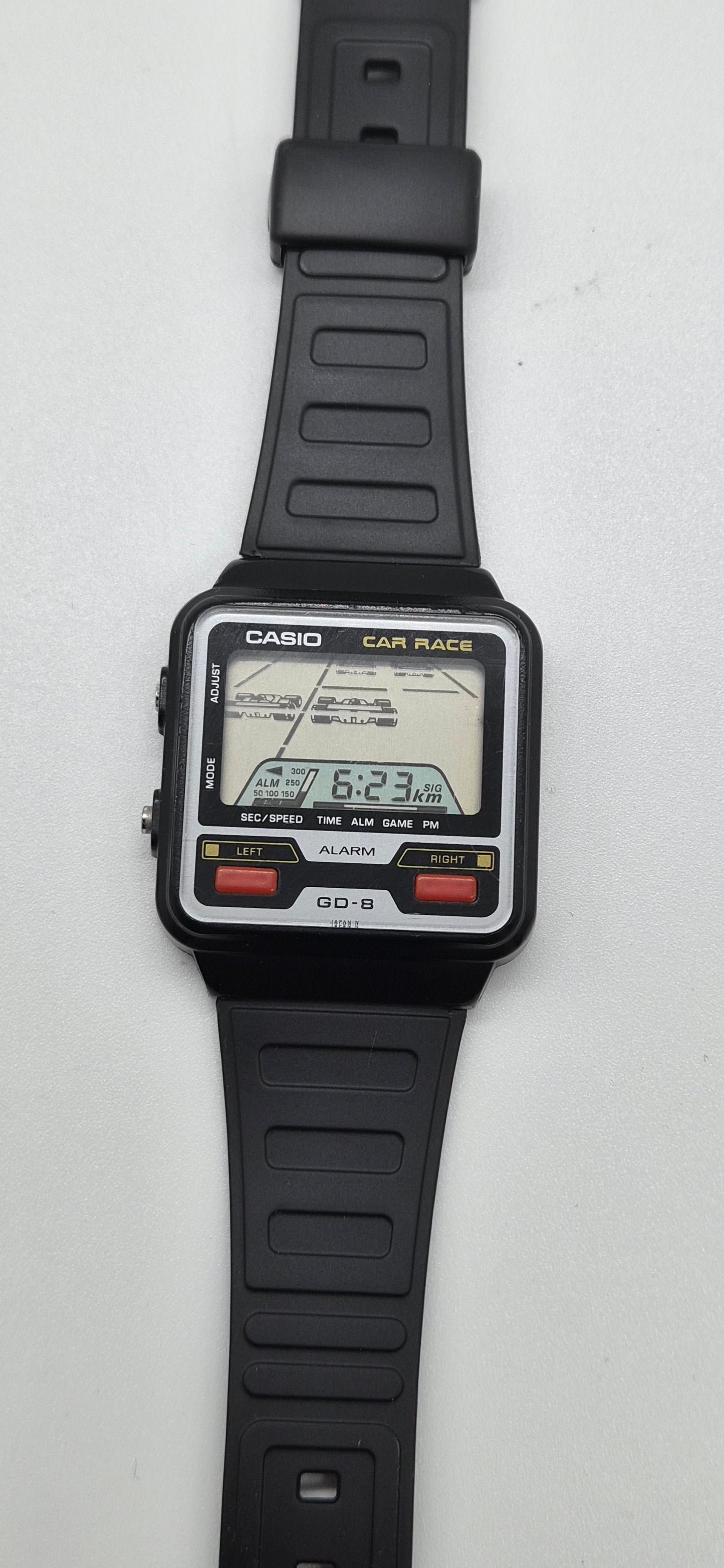 Casio GD-8 Car Race Game Watch Made in Japan 1984