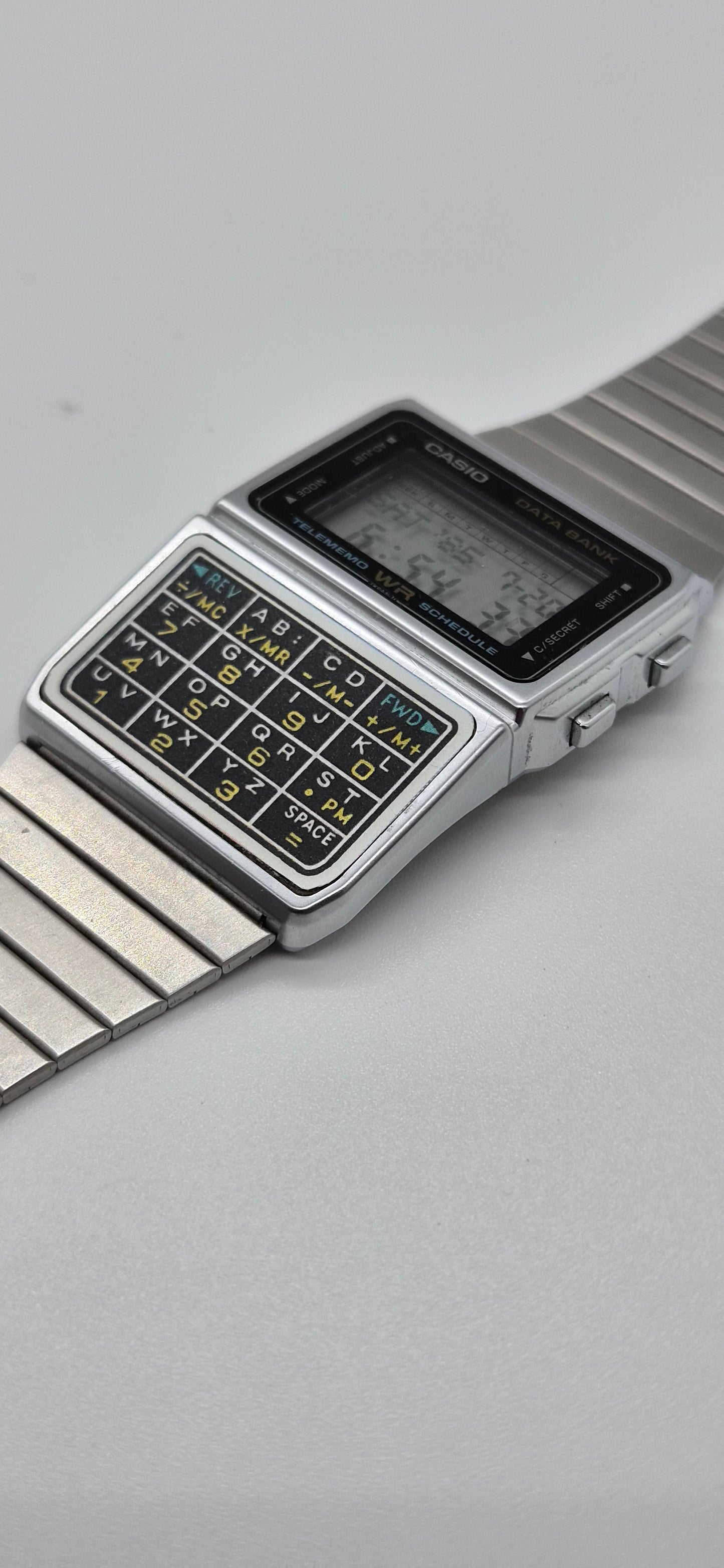 Casio DBC-610 Databank Calculator Watch Made in 1988