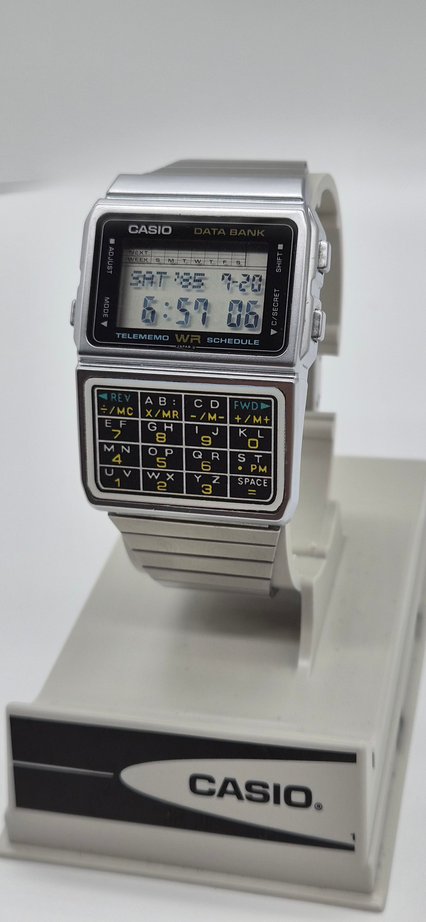 Casio DBC-610 Databank Calculator Watch Made in 1988