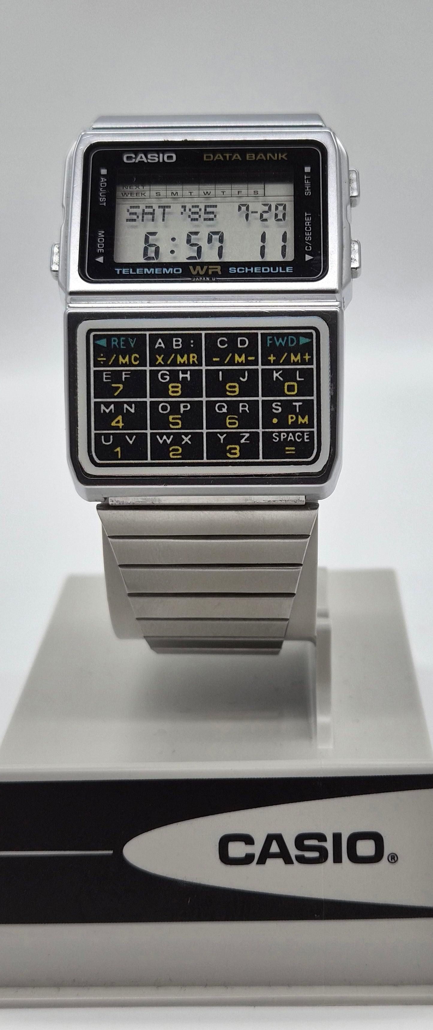 Casio DBC-610 Databank Calculator Watch Made in 1988