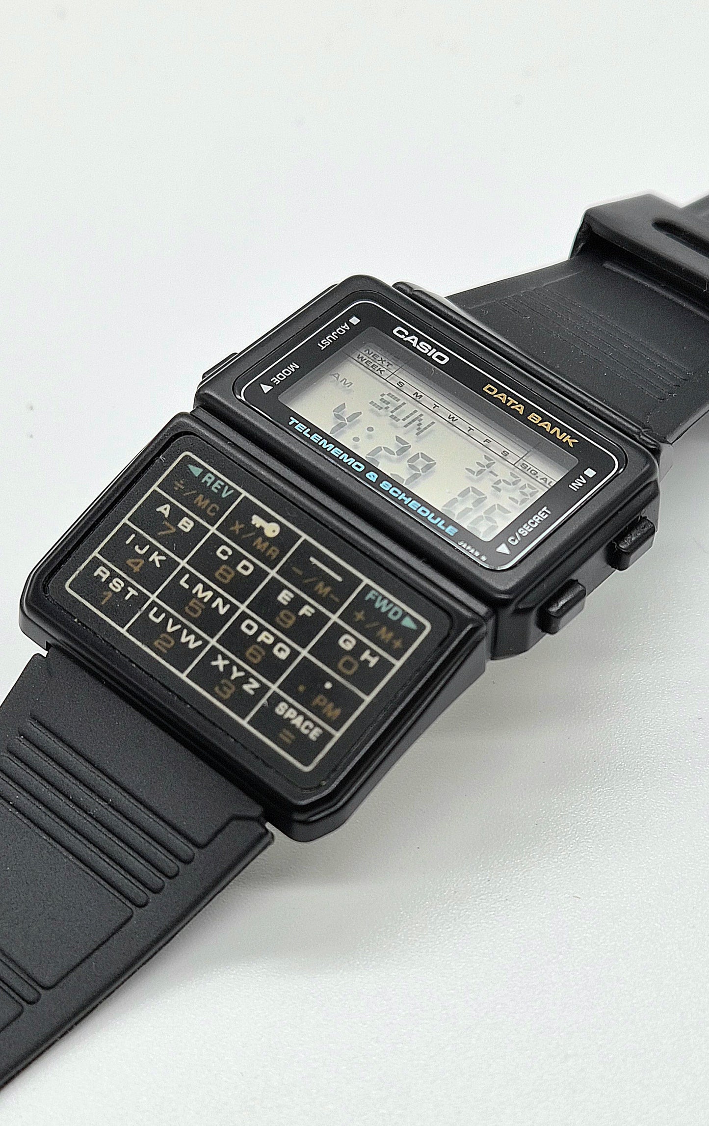 NOS Casio DBC-60 Databank Calculator Watch Made in Japan 1985