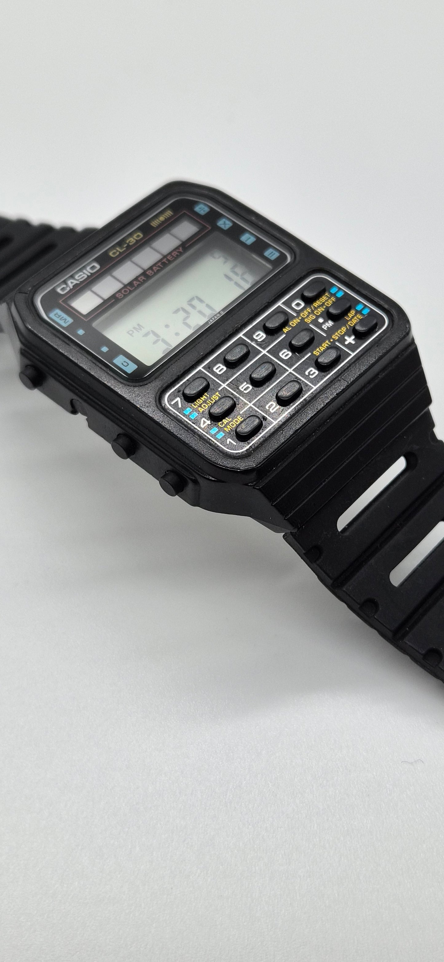 Casio CL-30 Solar Calculator Watch Made in Japan 1983