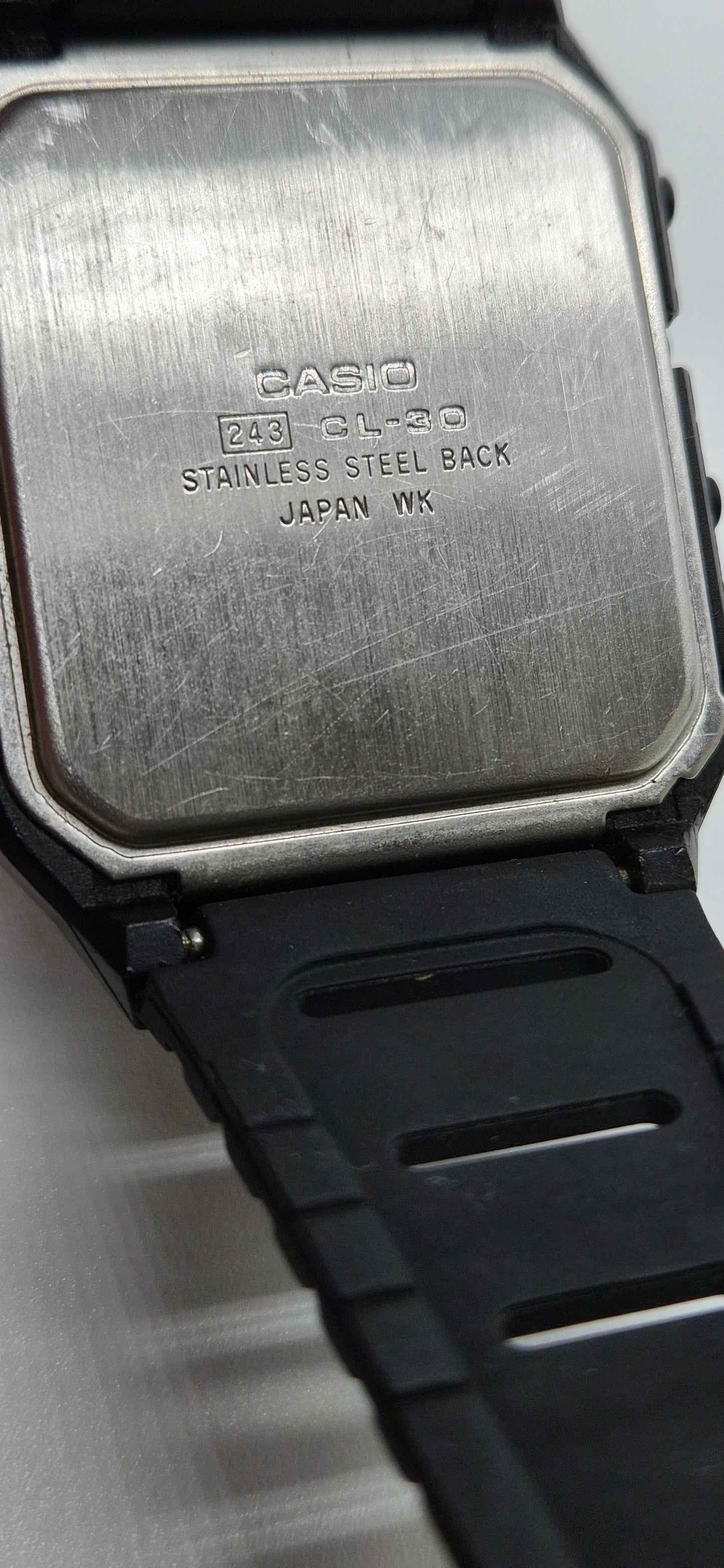 Casio CL-30 Solar Calculator Watch Made in Japan 1983